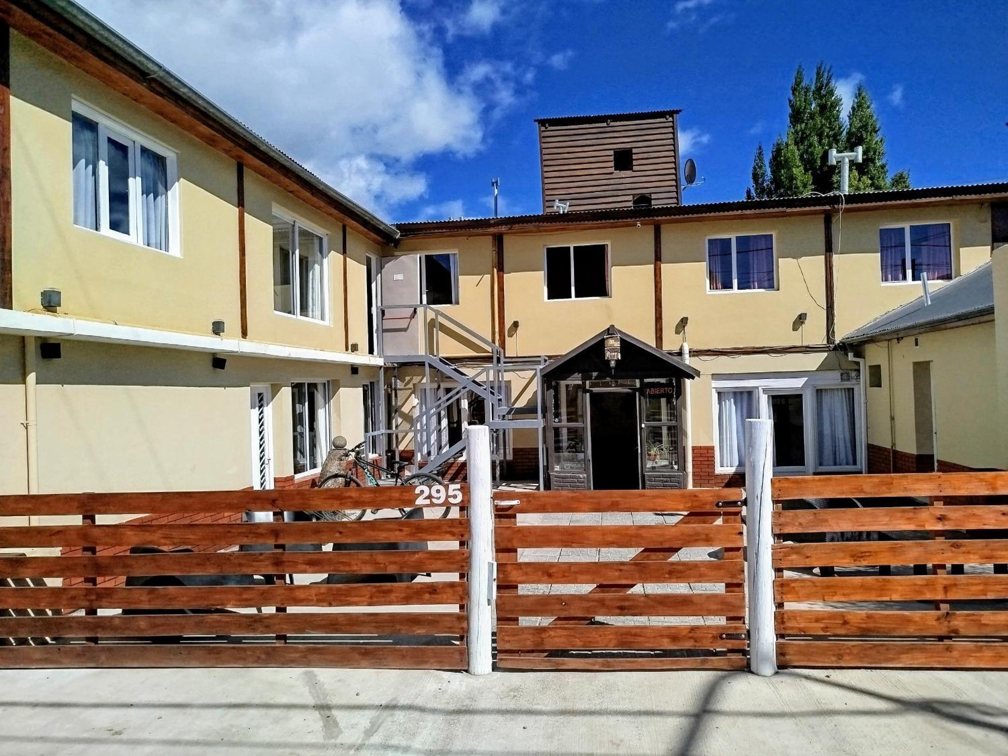 Elal Hostel *